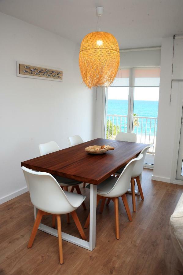 Apartamento Frente Al Mar Canet De Mar Exterior photo